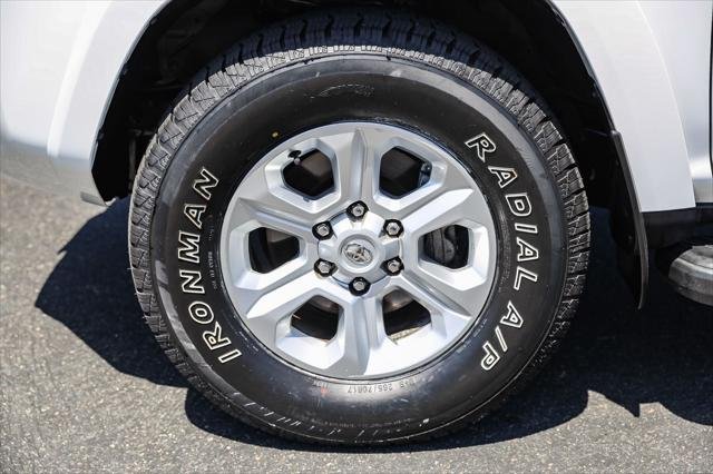 Certified Used 2023 ICE CAP Toyota  image 10