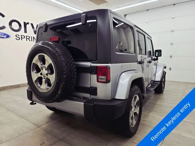 Used 2018 Billet Silver Metallic Clearcoat Jeep Unlimited Sahara image 6