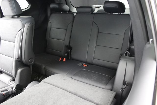 2026 Buick Enclave Sport Touring - Photo 18