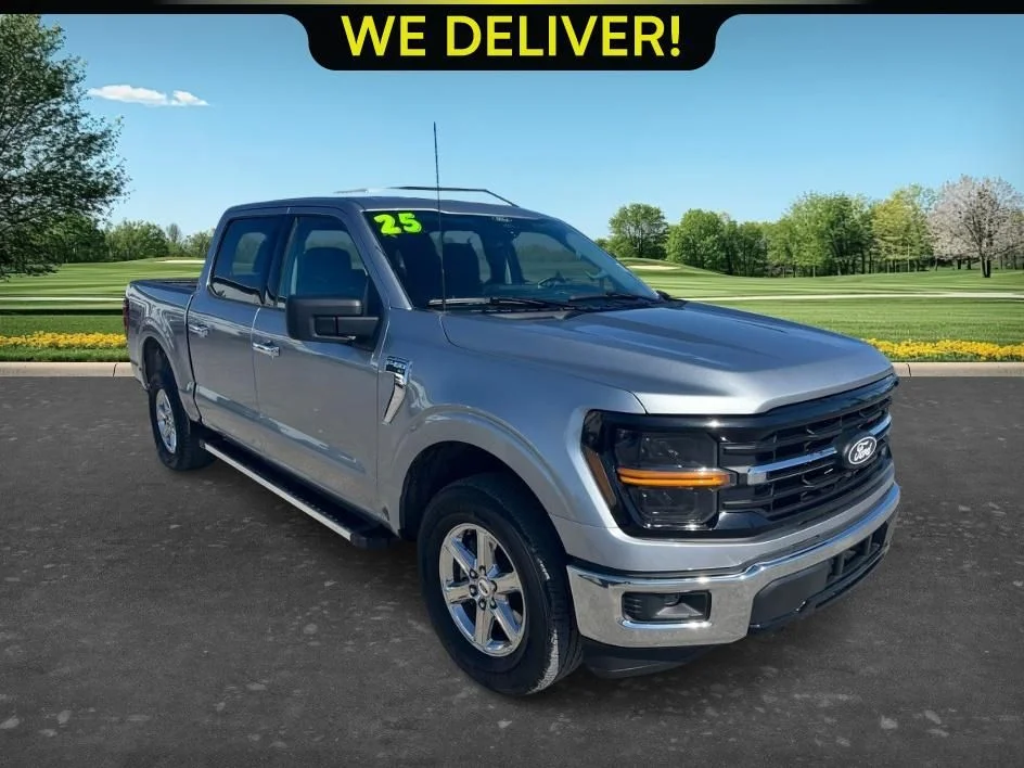 Used 2025 Silver Ford XLT image 3