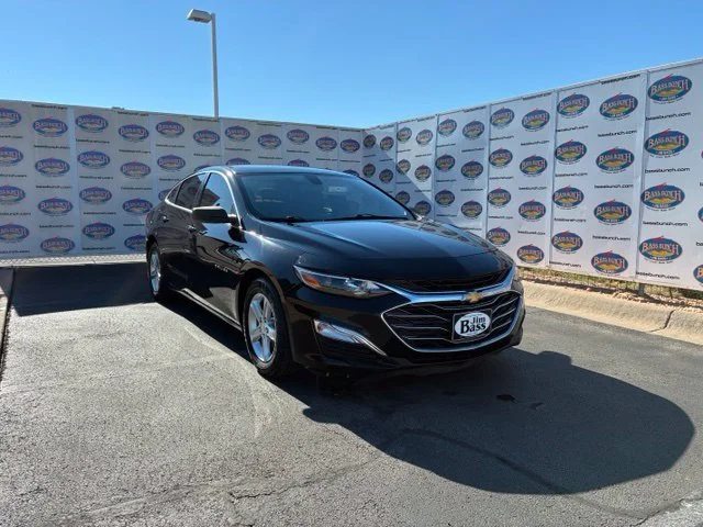 Used 2020 Chevrolet Malibu 1LS with VIN 1G1ZB5ST1LF043424 for sale in San Angelo, TX
