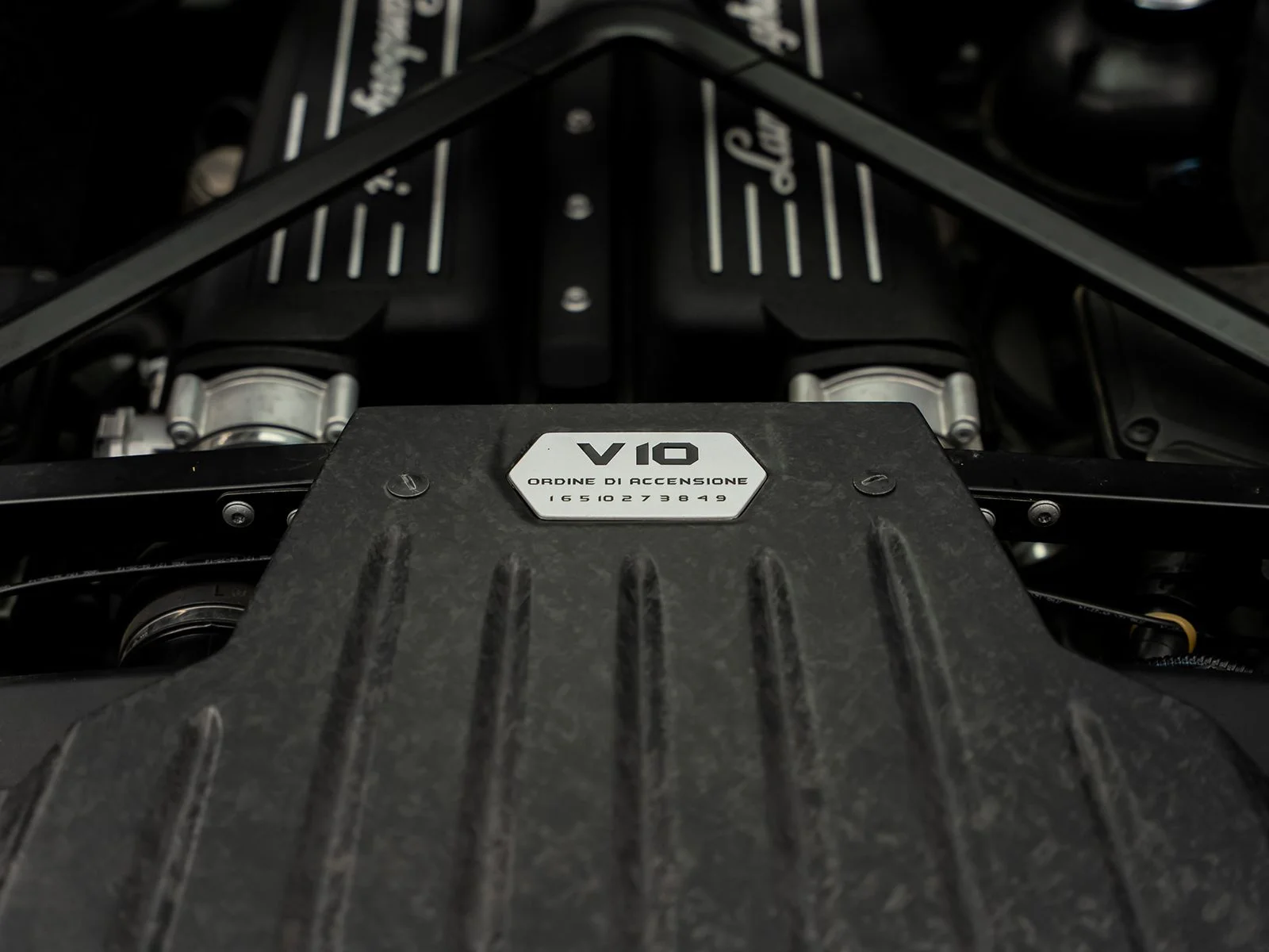 Used 2015 Green Lamborghini LP610-4 image 54