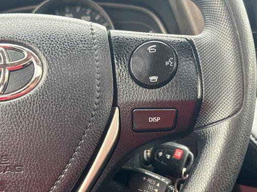Used 2015 Gray Toyota XLE image 20