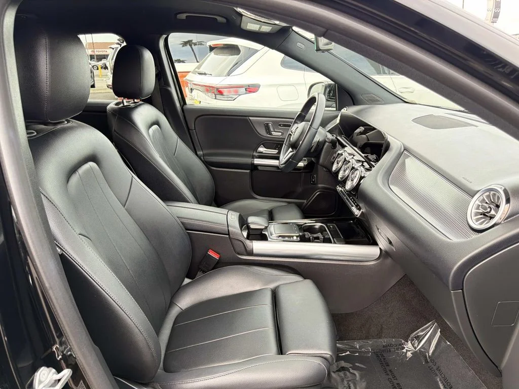 Used 2023 Night Black Mercedes-Benz 250 image 33