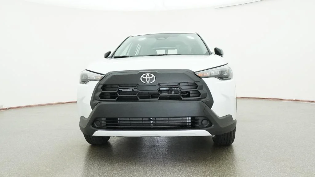 New 2026 Wind Chill Pearl Toyota L image 4