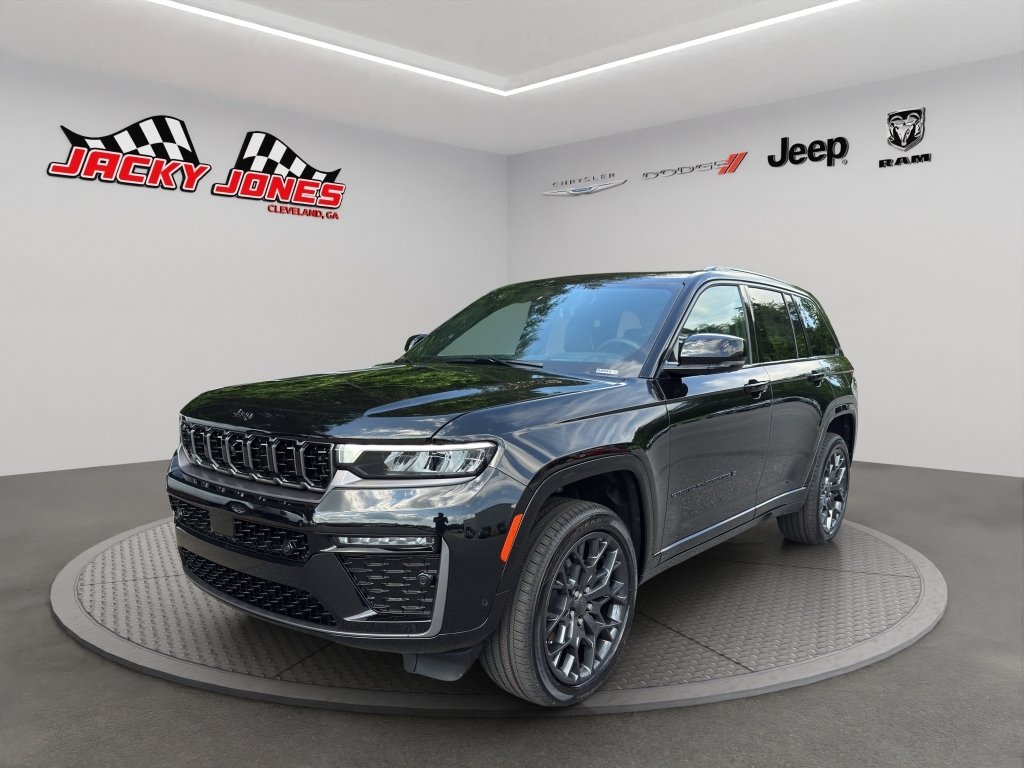 New 2026 Diamond Black Crystal Pearl-Coat Exterior Paint Jeep Summit image 1