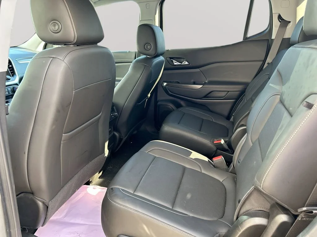 Used 2023 Sterling Metallic GMC SLT image 28