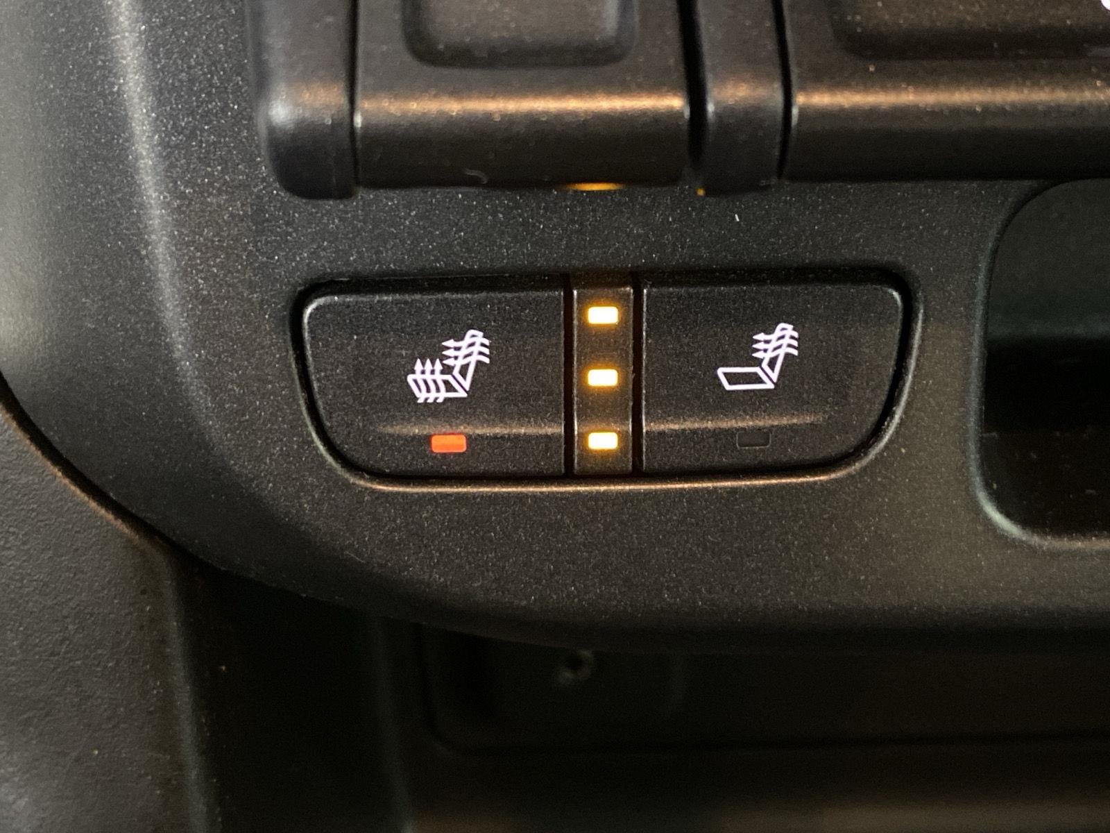 Used 2016 Summit White Chevrolet 4WD Z71 image 20