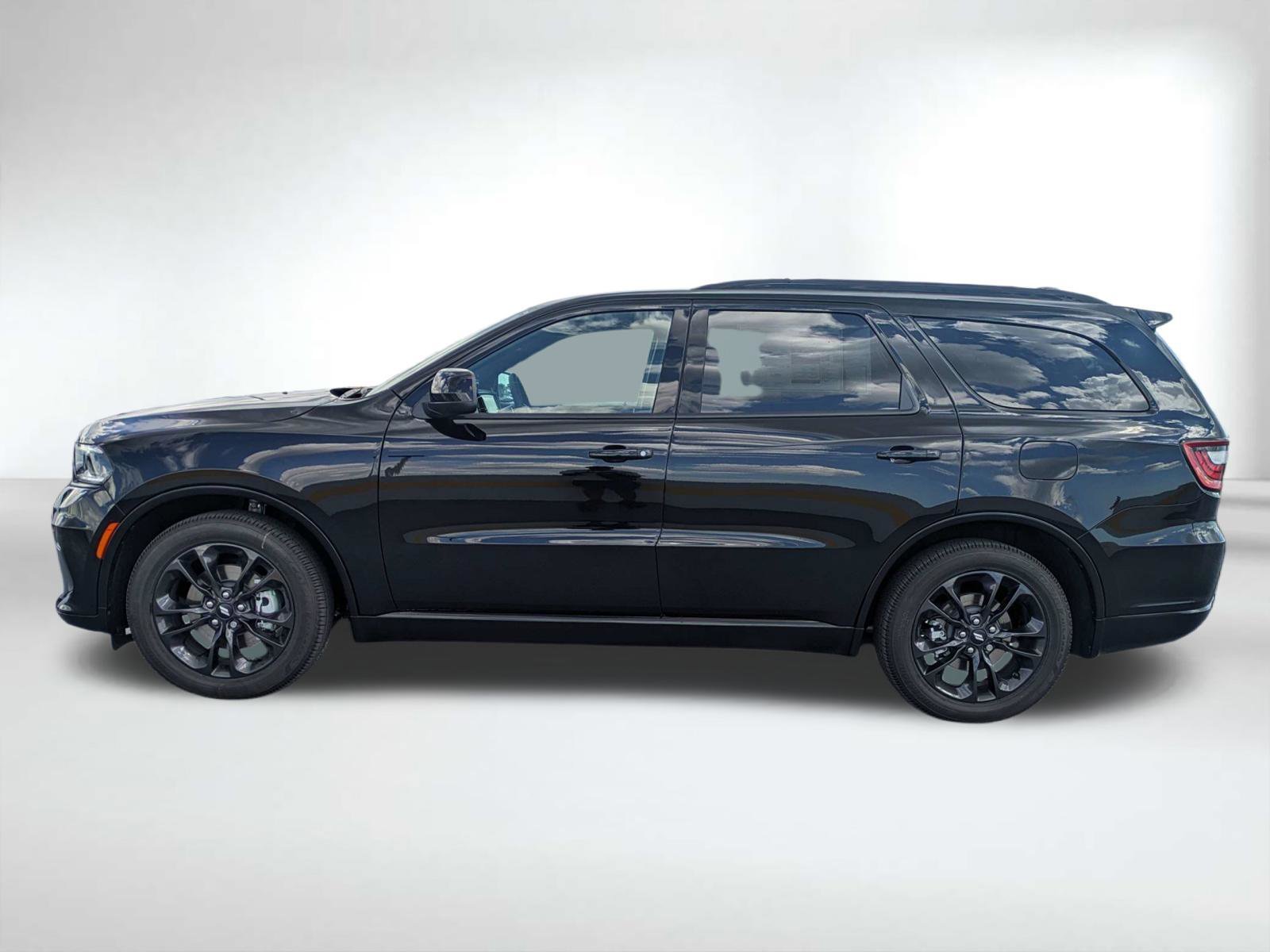 New 2026 Diamond Black Clear-Coat Exterior Paint Dodge GT image 7