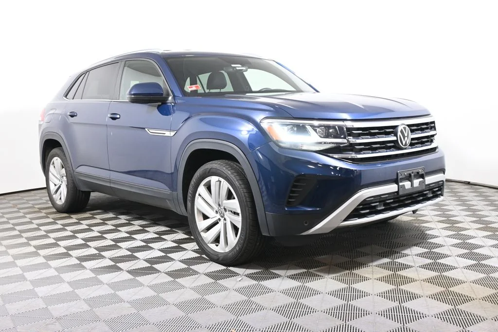 Used 2022 Blue Volkswagen 3.6L V6 SE w/Technology image 9