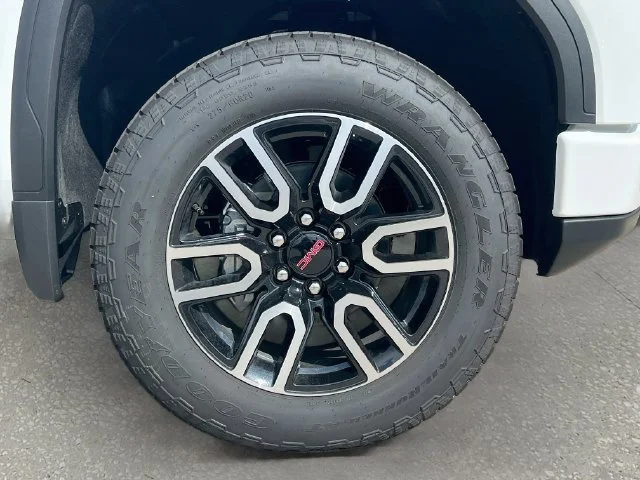 2026 GMC Sierra 1500 AT4 - Photo 19