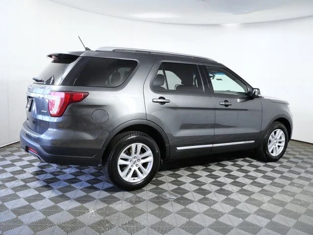 Certified Used 2018 Gray Ford XLT image 8