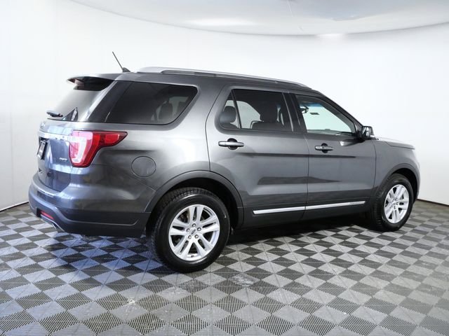 Certified Used 2018 Gray Ford XLT image 8
