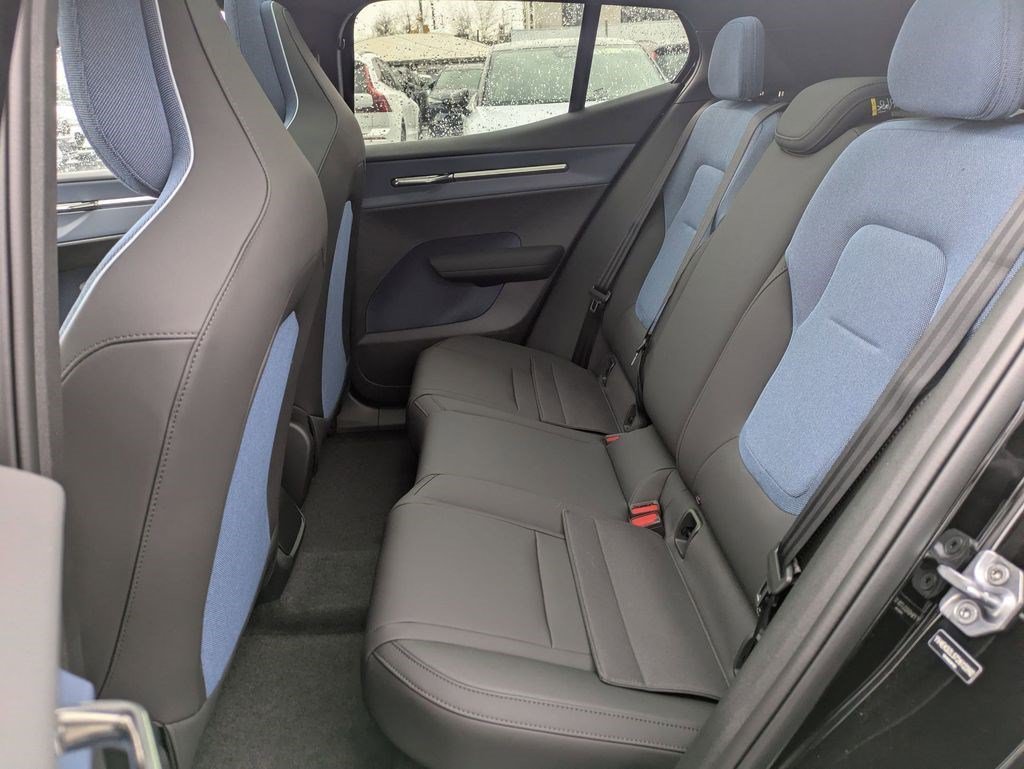 New 2026 Onyx Black Volvo Ultra image 17