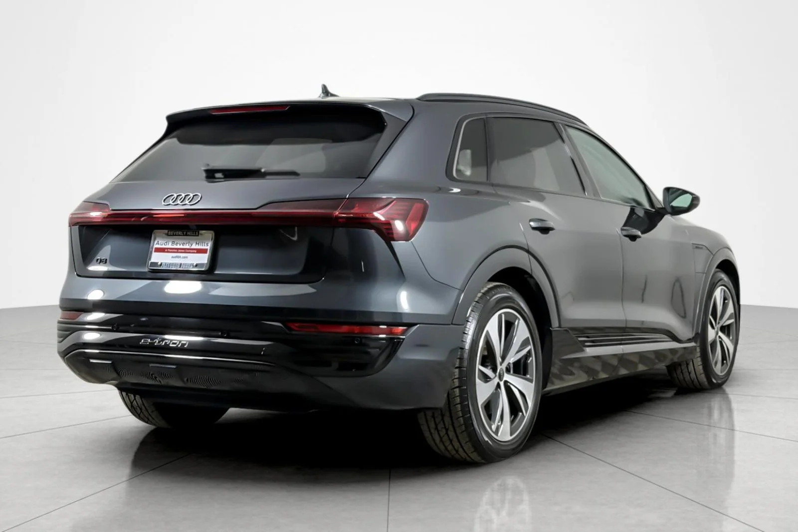 Used 2024 Manhattan Gray Metallic Audi Premium quattro image 5