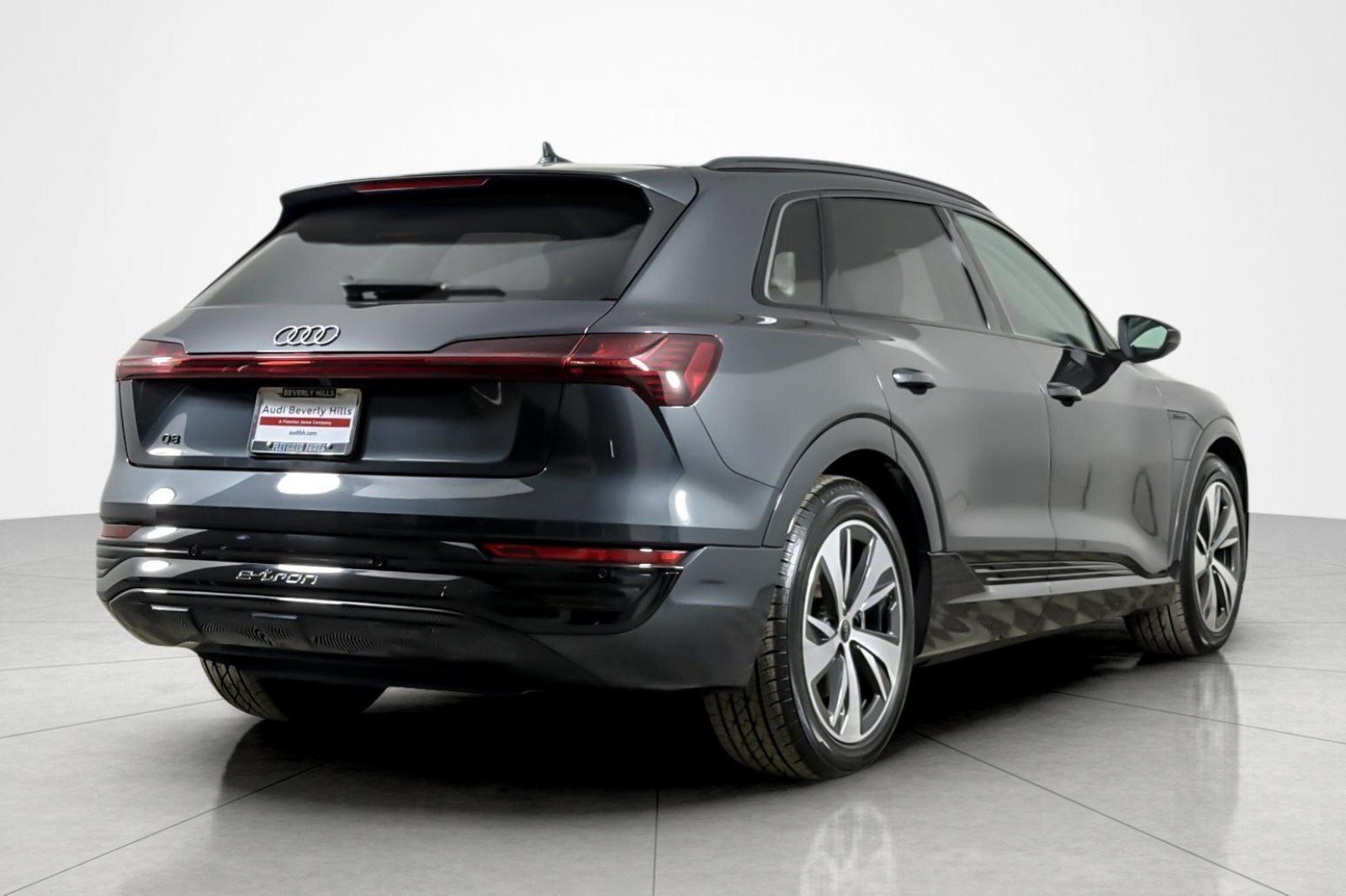 Used 2024 Manhattan Gray Metallic Audi Premium quattro image 5