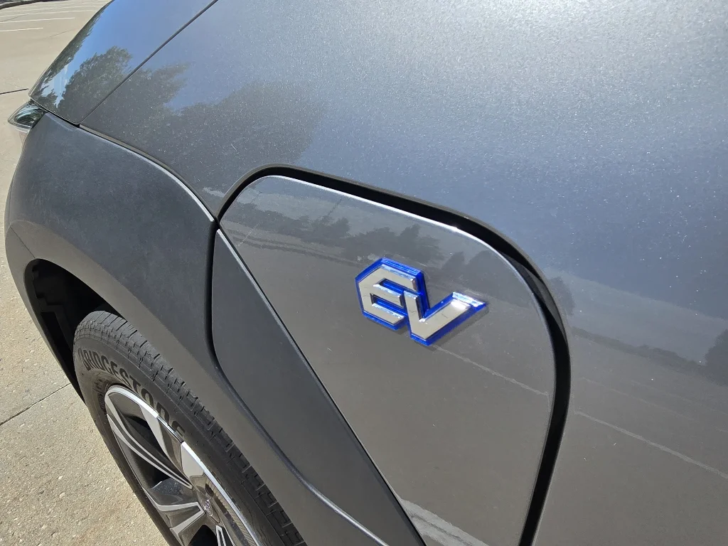 Used 2024 Smoked Carbon Subaru Premium image 10