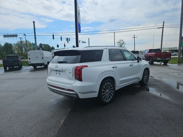 Used 2023 White Hyundai Calligraphy image 6