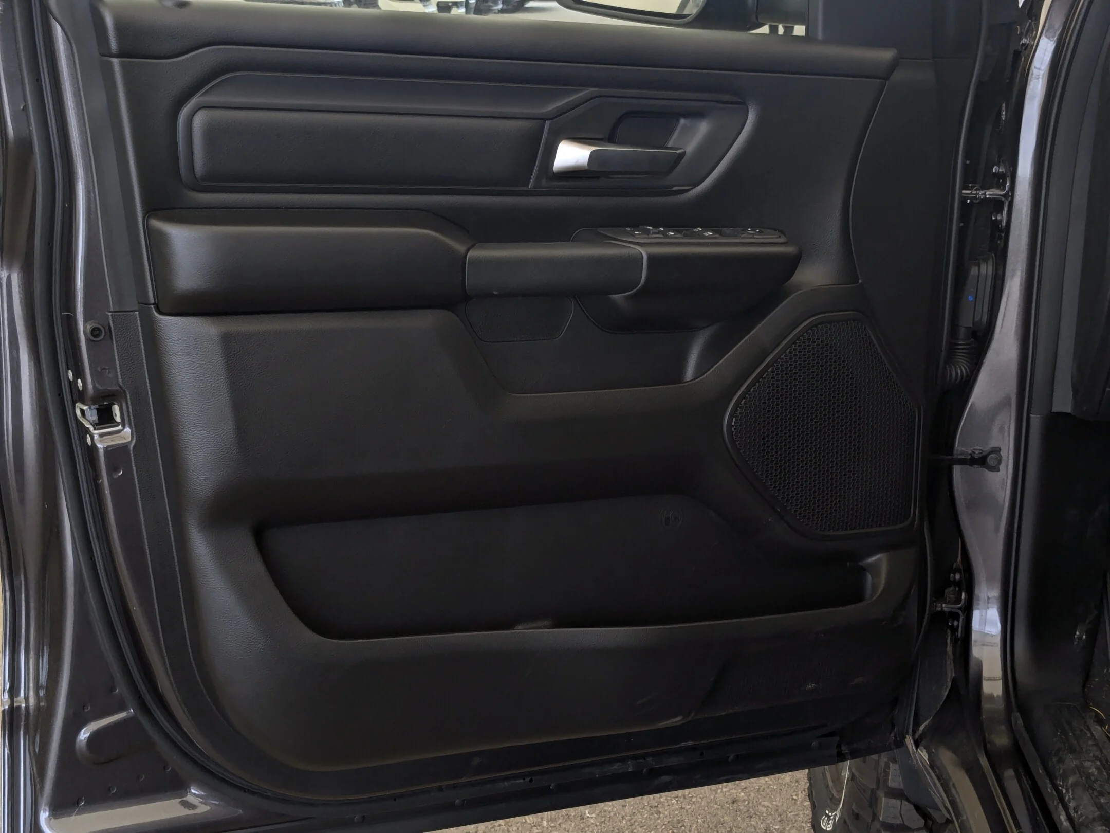 New 2026 Grey RAM Warlock - - E-Locker Axle - 18 Black Wheels - Skid Plates - Perf-Tuned Shocks & More! image 12