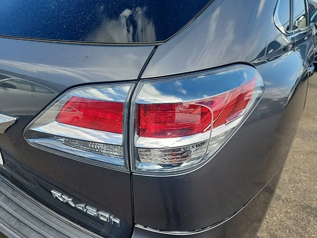 Used 2013 Gray Lexus 450h image 13