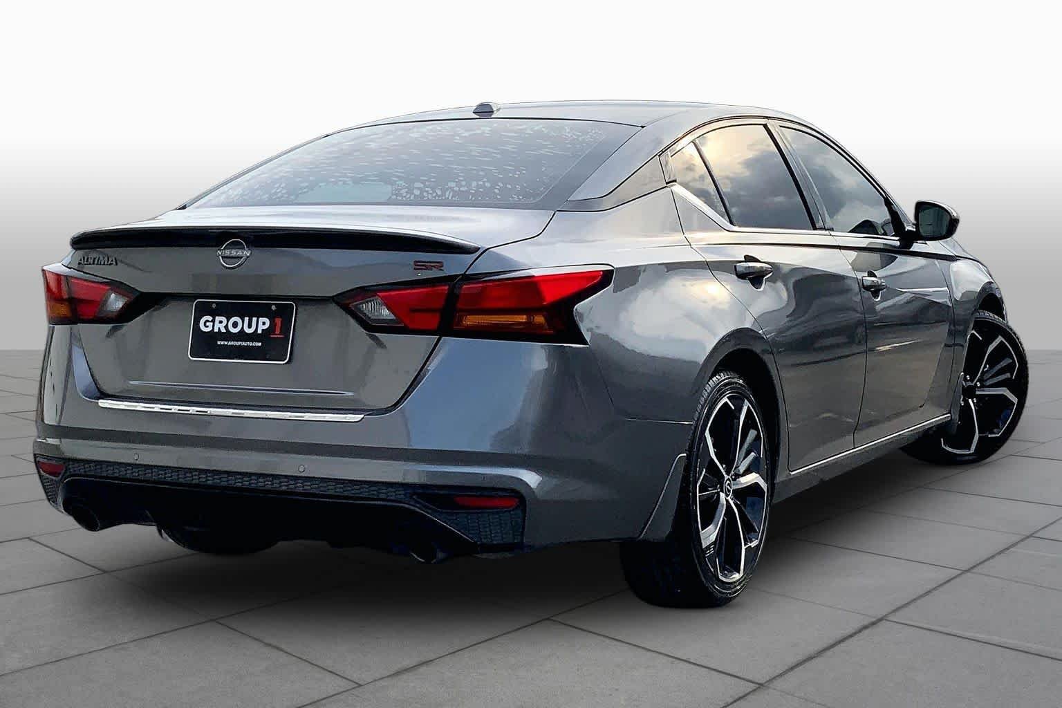 Used 2023 Gun Metallic Nissan 2.5 SR image 13