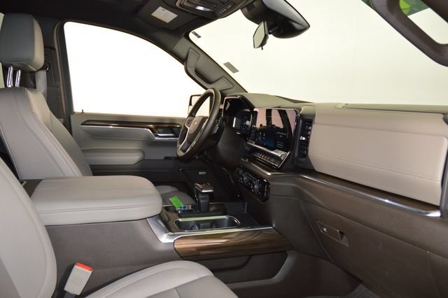 Used 2024 Slate Gray Metallic Chevrolet LT Trail Boss image 18