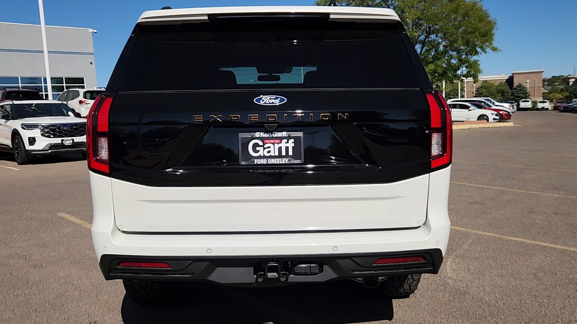 New 2027 Star White Metallic Tri-Coat Ford Tremor image 40