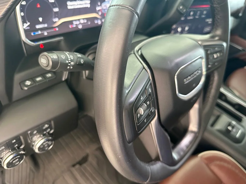 Used 2024 Black GMC Denali Ultimate image 21