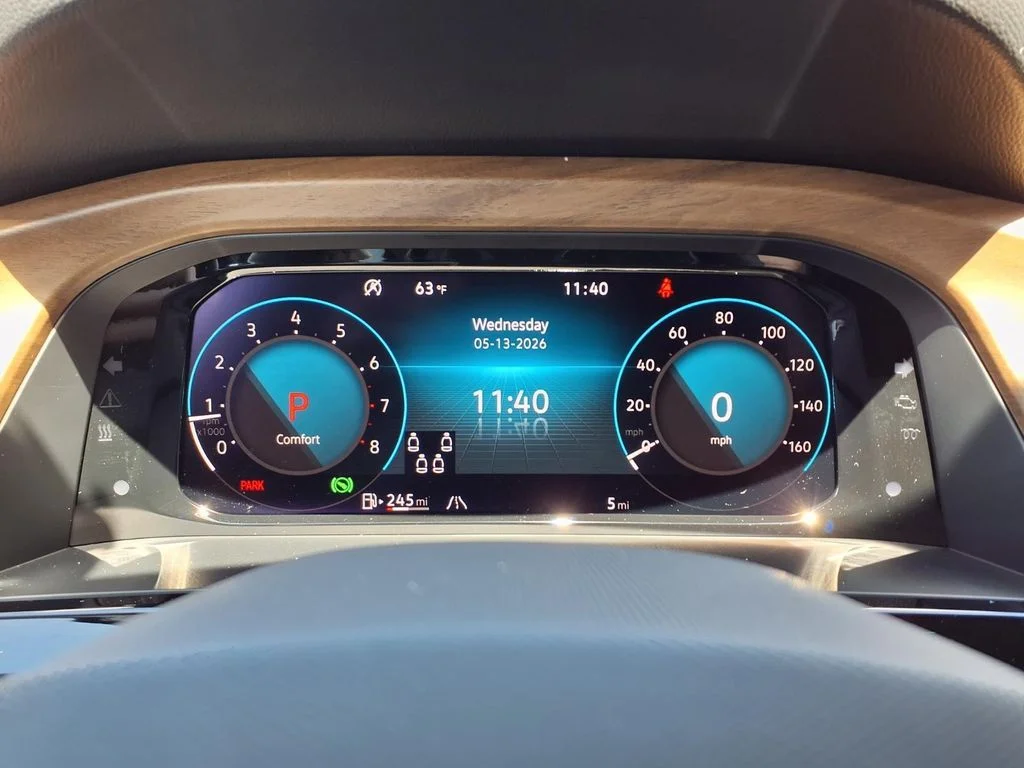 New 2026 Deep Black Pearl Volkswagen SE w/Technology image 14