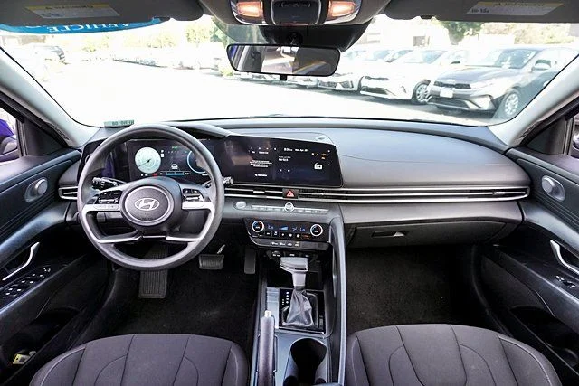 Used 2024 Blue Hyundai SEL image 15