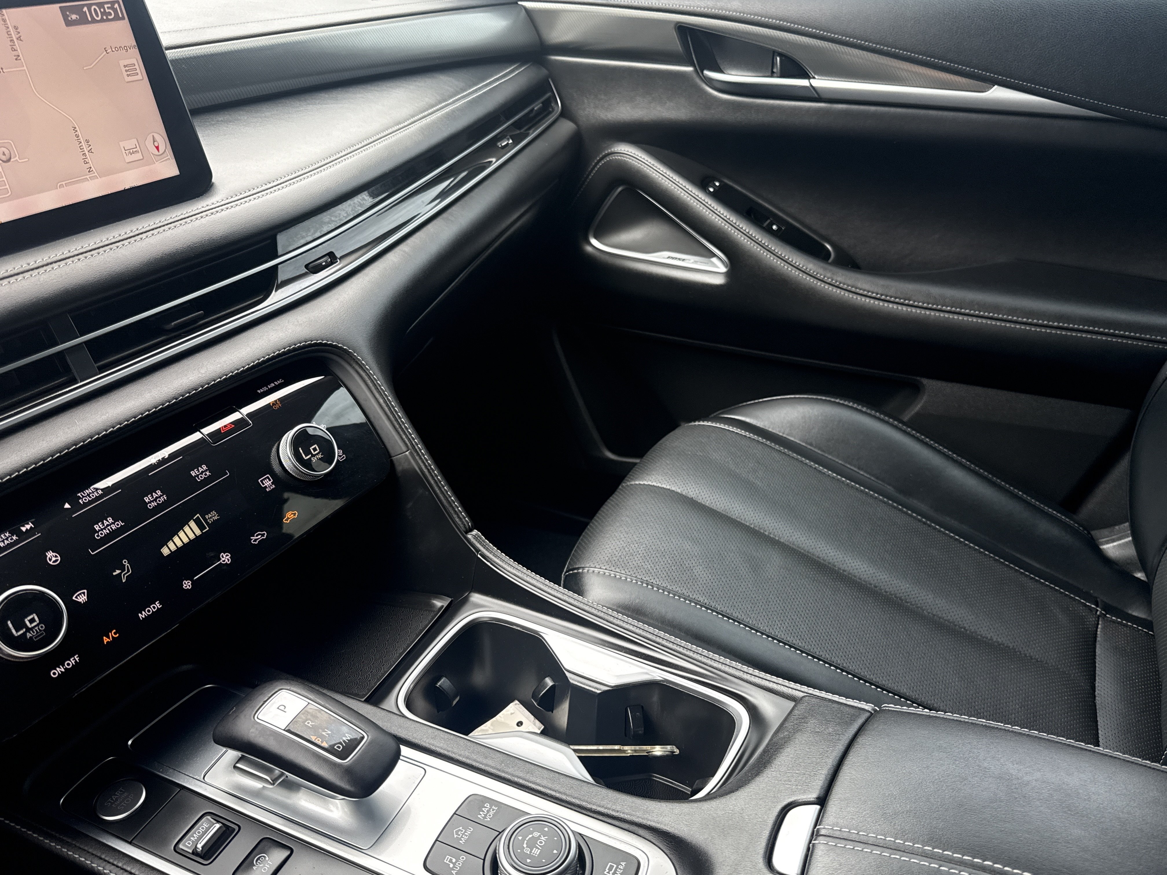 Used 2023 Graphite Shadow INFINITI LUXE image 23