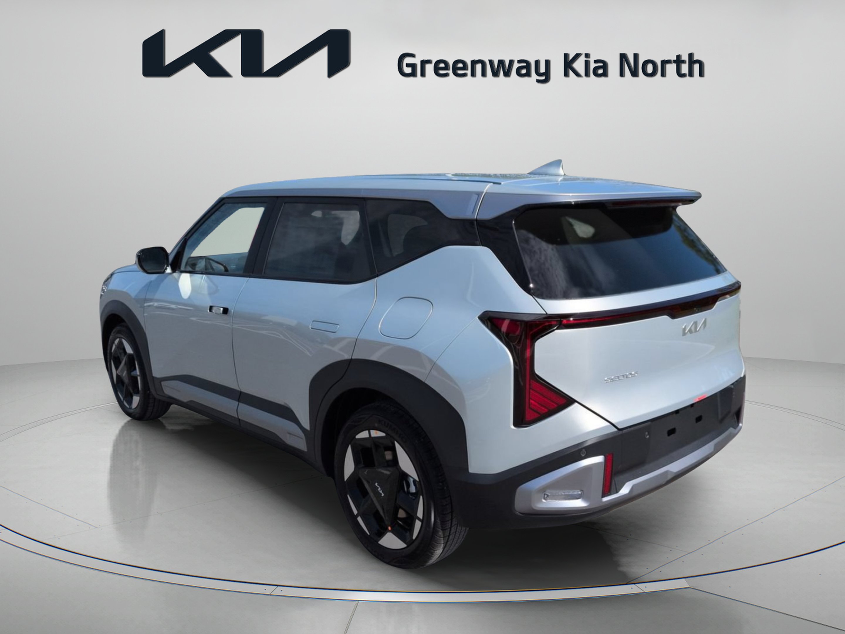 New 2027 Ivory Silver Kia S image 6