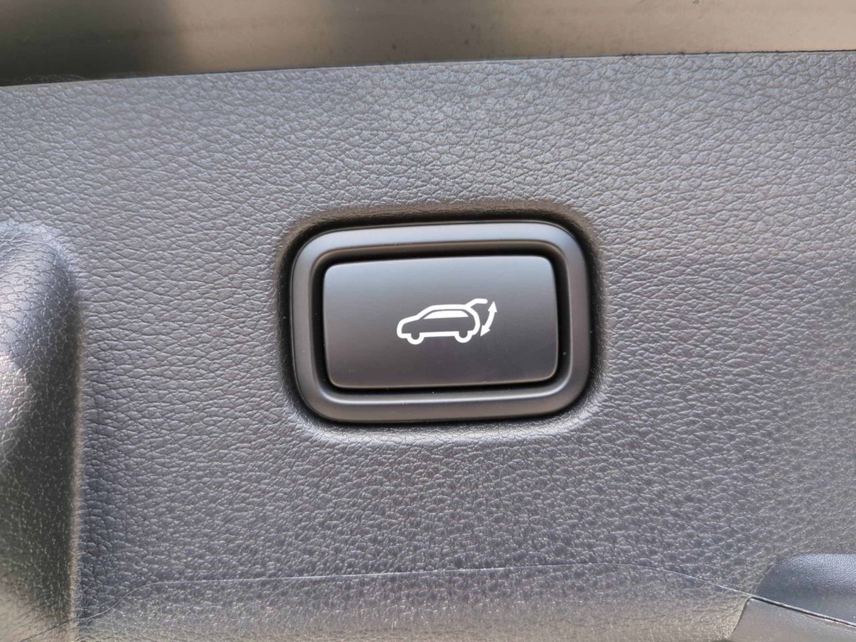 New 2026 Ebony Black Kia EX image 18