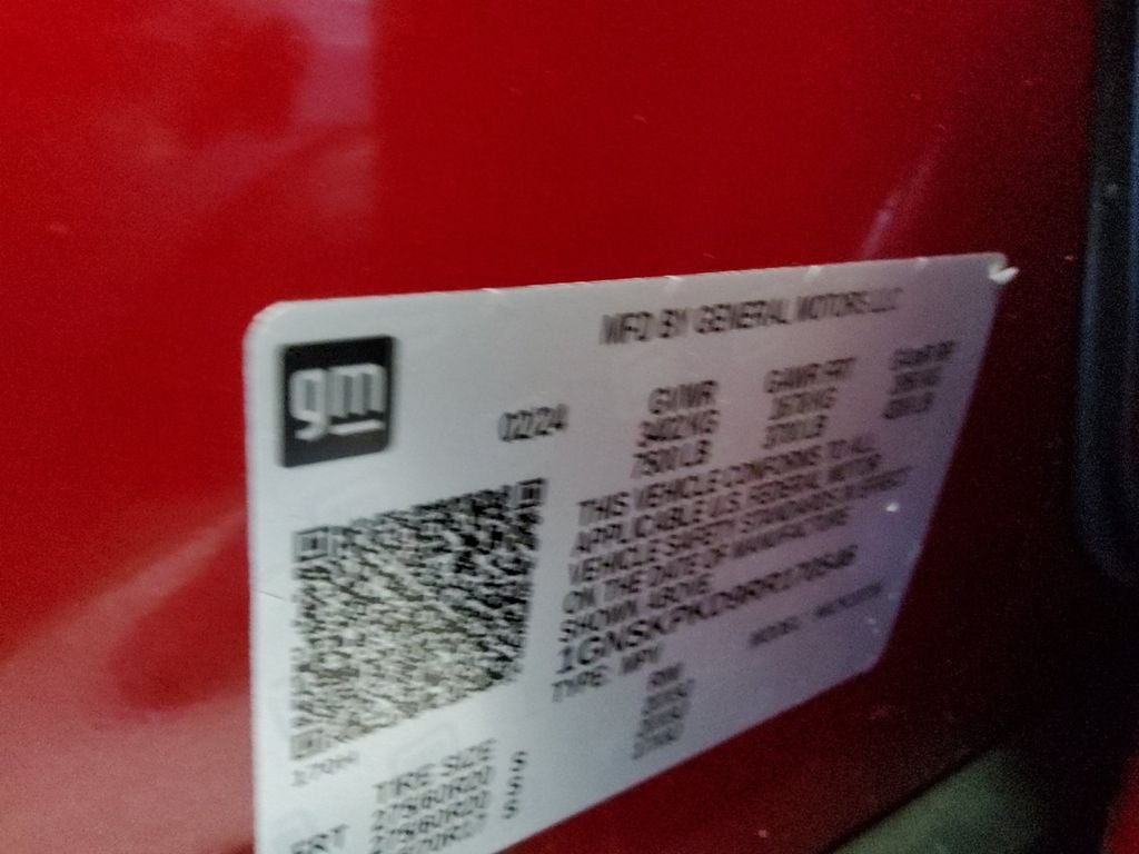 Used 2024 Red Chevrolet Z71 image 20