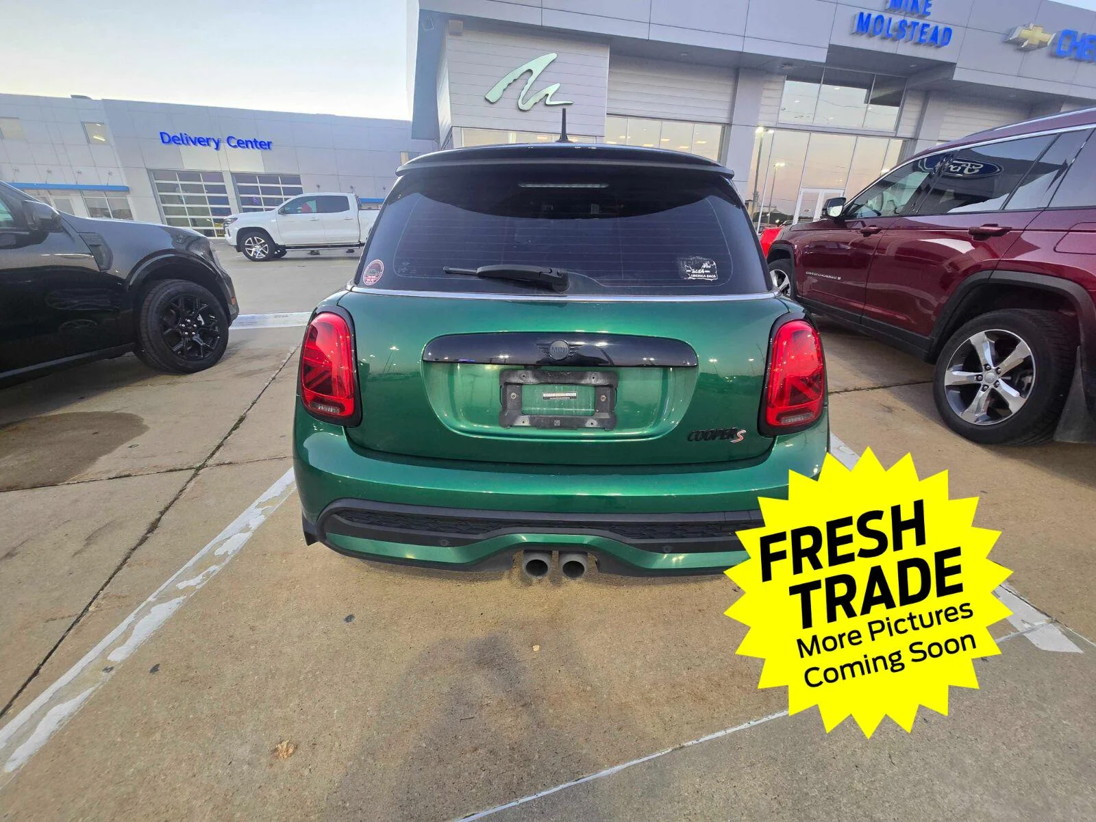 Used 2022 British Racing Green IV Metallic MINI Cooper S image 5