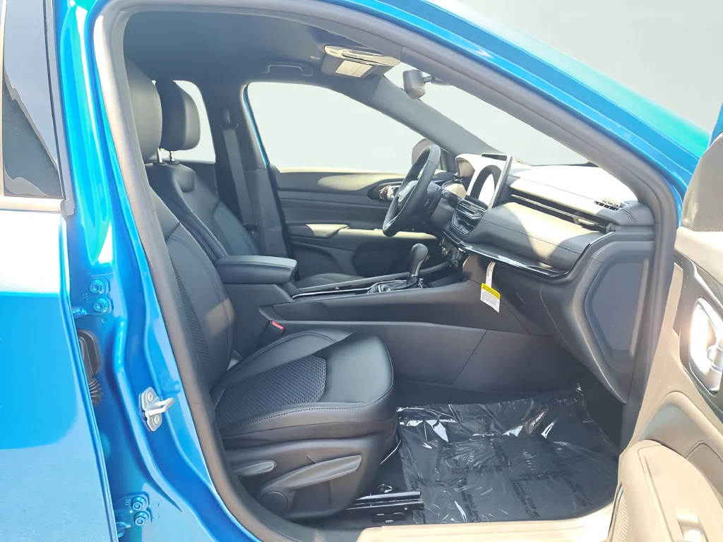 New 2026 Blue Jeep Latitude image 16