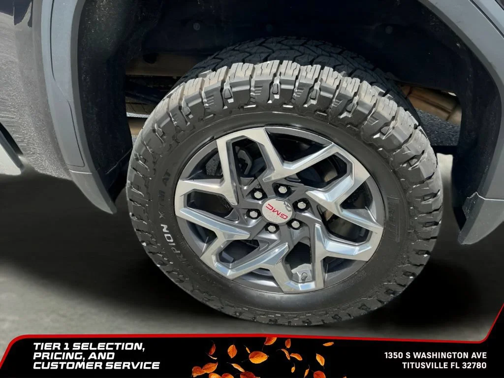 Used 2025 Titanium Rush Metallic GMC SLT image 38