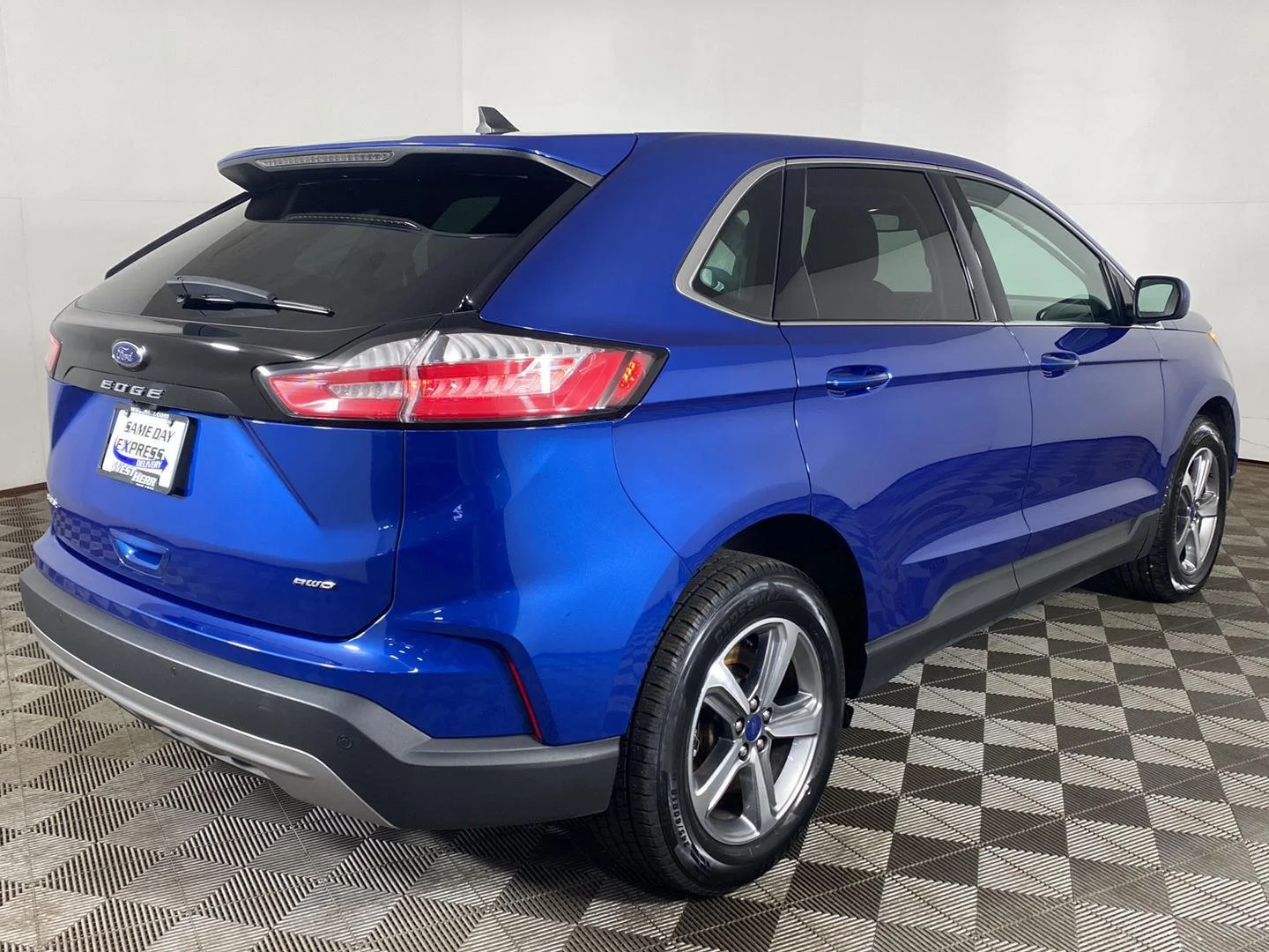 Used 2022 Blue Metallic Ford SEL image 22