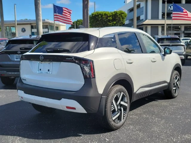 New 2027 Aspen White TriCoat Nissan SV image 4