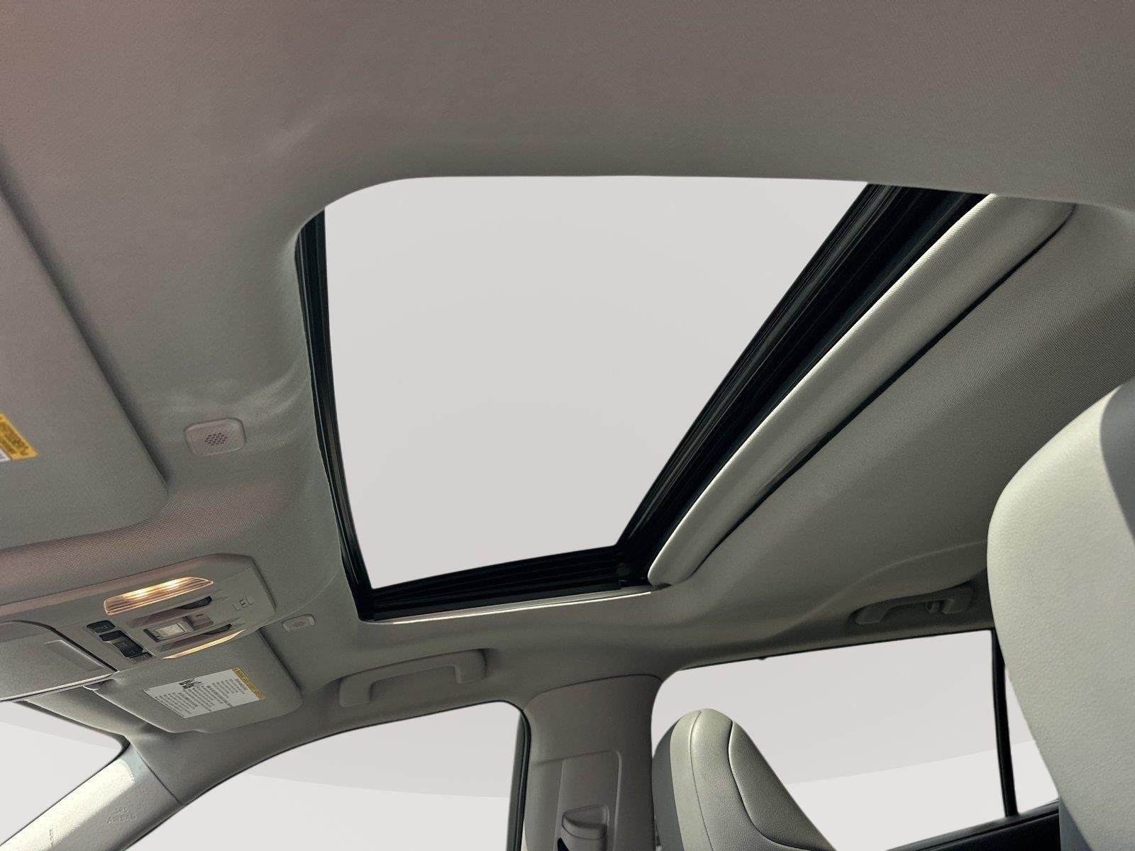 Used 2023 Moon Dust TOYOTA XLE image 9