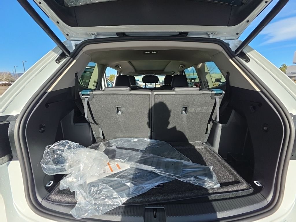 New 2026 Opal White Pearl Volkswagen 2.0T SEL image 22