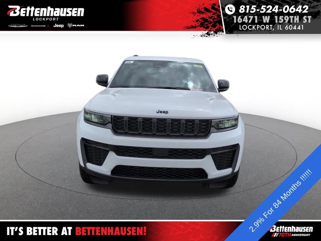 New 2026 White/off-white Jeep Laredo Altitude image 16