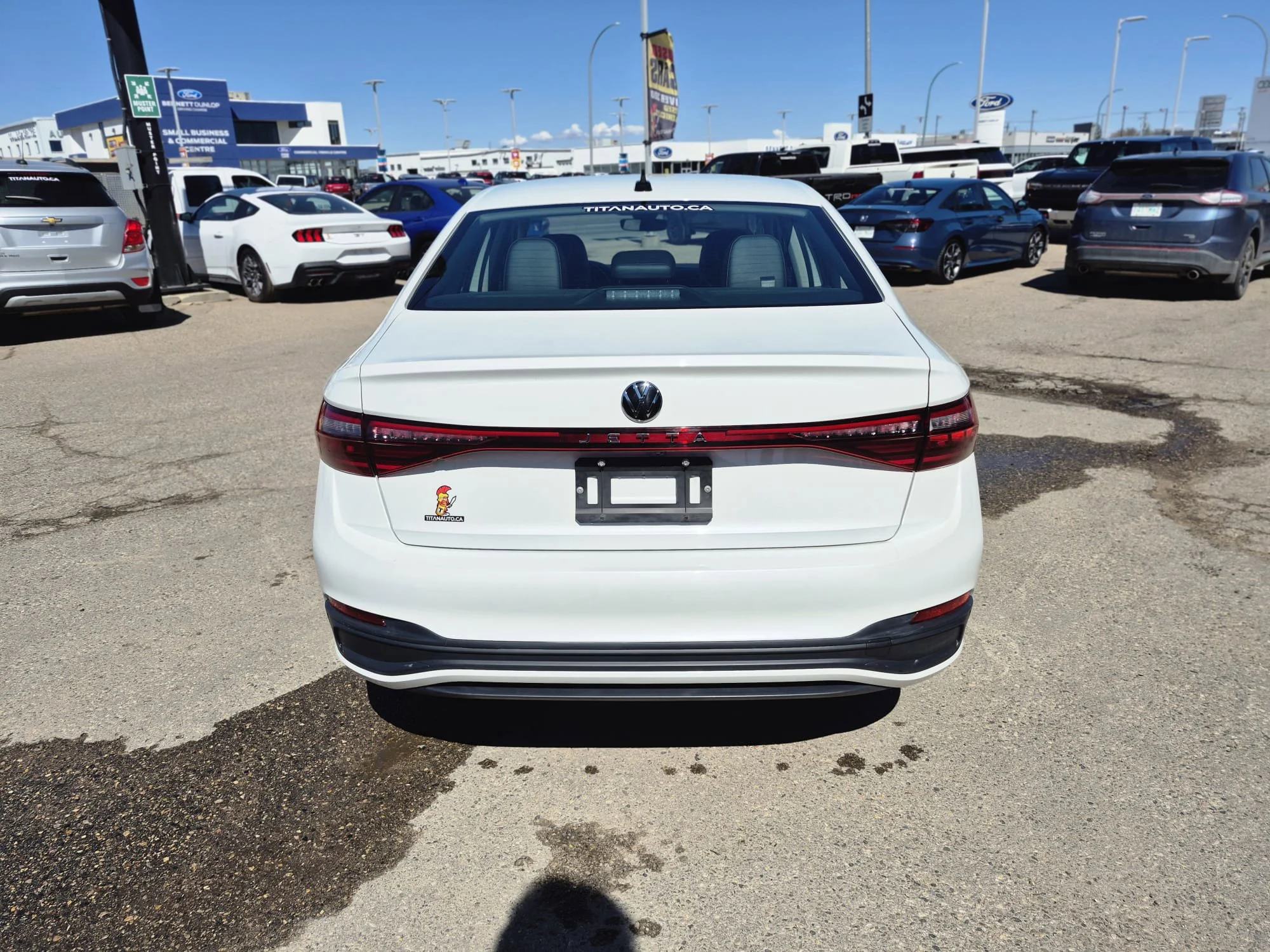 Certified Used 2025 Oryx White Pearl Volkswagen Comfortline*Adapt Cruise | Remote Start | Htd Seats & Wheel | Blind Spot Detect | Lane Keep Assist image 13