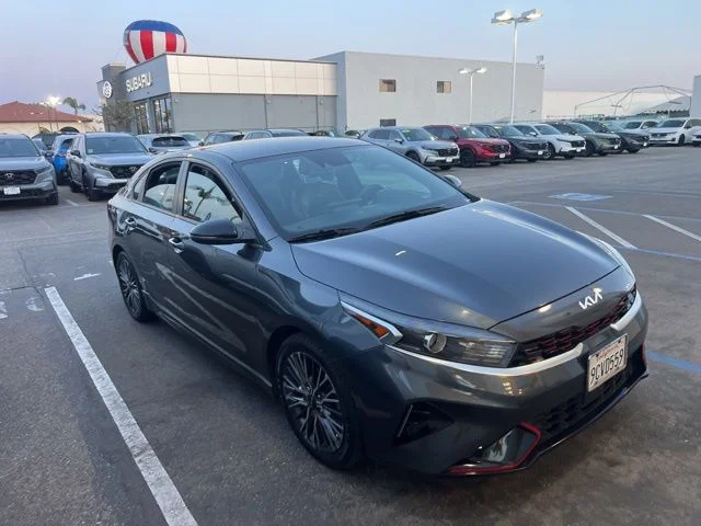 2023 Kia Forte GT-Line AT's photo