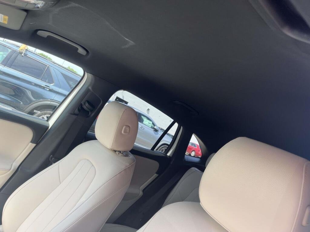 New 2026 Polar White Mercedes-Benz GLA 250 image 5