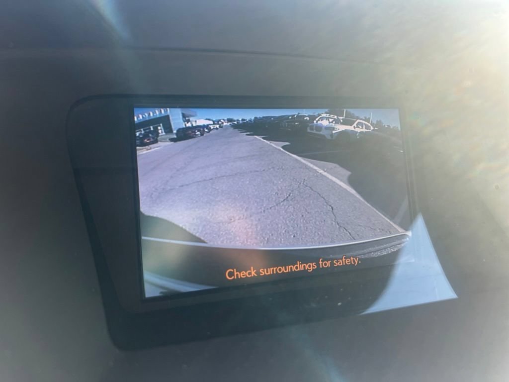 Used 2013 Starfire Pearl Lexus 450h image 27