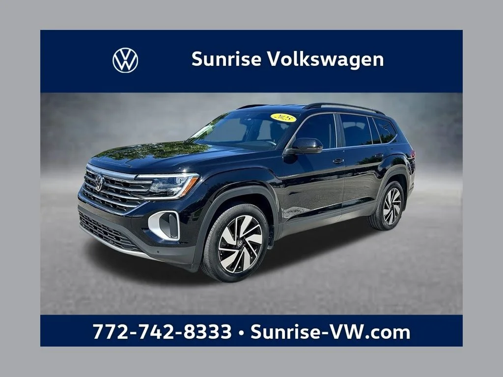 Used 2025 Deep Black Pearl Effect Volkswagen 2.0T SE w/Technology image 1
