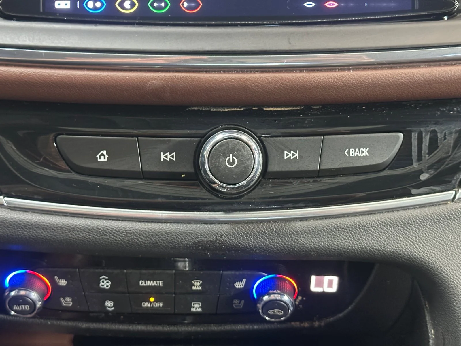 Used 2020 Dark Slate Metallic Buick Avenir image 17