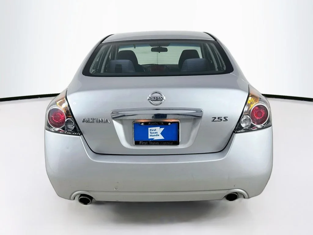 Used 2012 Brilliant Silver Metallic Nissan 2.5 S image 6