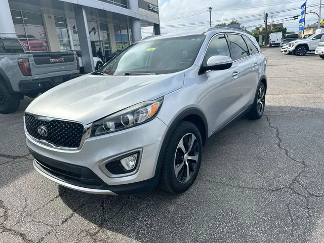 Used 2017 Silver Kia EX image 11